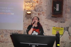 karaoke_bei_der_schlossparty_baumgarten_20250810_1383759761