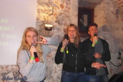 karaoke_bei_der_schlossparty_baumgarten_20250914_1146851803