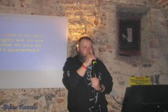 karaoke_bei_der_schlossparty_baumgarten_20251005_1956426335