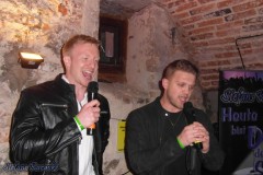 karaoke_bei_der_schlossparty_baumgarten_20250420_1015109401