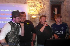 karaoke_bei_der_schlossparty_baumgarten_20250420_1087212707