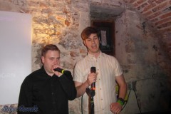 karaoke_bei_der_schlossparty_baumgarten_20250420_1678796365
