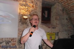 karaoke_bei_der_schlossparty_baumgarten_20250420_1761757031