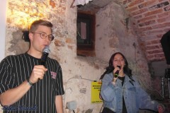 karaoke_bei_der_schlossparty_baumgarten_20260426_1921135121