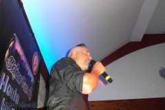 karaoke_in_der_laube_musikbar_20250427_1803892685