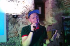 karaoke_bei_der_schlossparty_baumgarten_20260601_1363682874